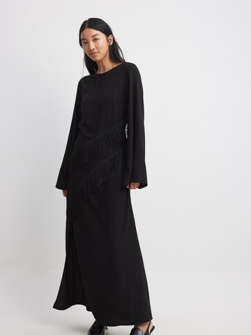 Robe NA-KD en noir : devant