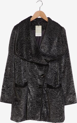 Madeleine Jacket & Coat in XS in Black: front