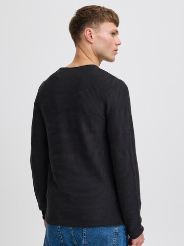 !Solid Pullover in Schwarz