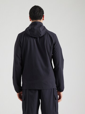 UNDER ARMOUR - Chaqueta deportiva en negro