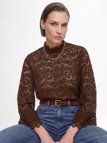 Rich & Royal Blouse in Bruin
