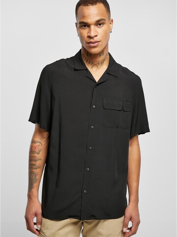 Urban Classics Comfort fit Button Up Shirt in Black: front