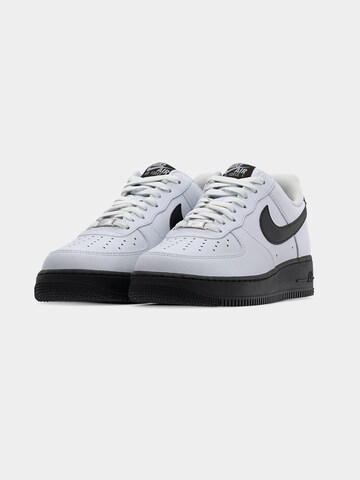 Baskets basses 'Air Force 1 '07' Nike Sportswear en blanc