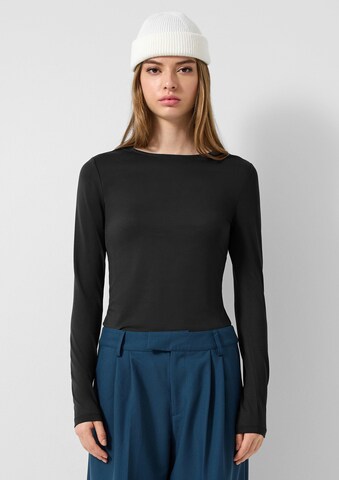 QS Μπλουζάκι σε μαύρο: μπροστά