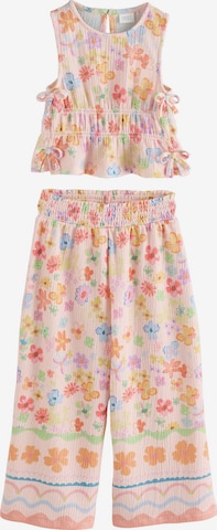 Next Setti värissä vaaleanpunainen: etupuoli