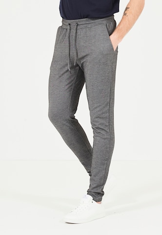 Virtus Tapered Pants 'ODETTA' in Grey: front