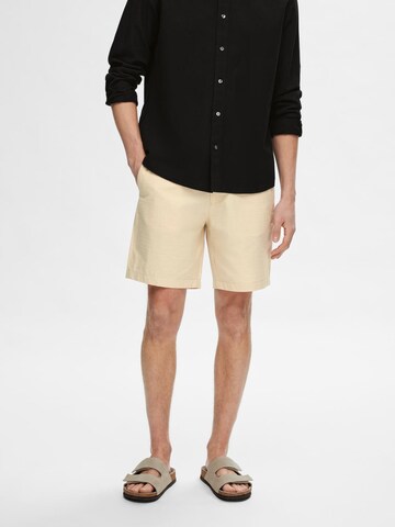 SELECTED HOMME - regular Pantalón chino 'SLHKarl' en beige: frente