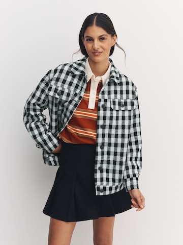 Next Tussenjas in Blauw: voorkant