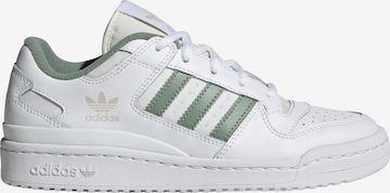 ADIDAS ORIGINALS Trampki niskie 'Forum Classic' w kolorze biały