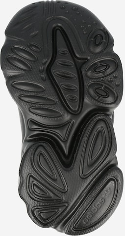 ADIDAS ORIGINALS - Zapatillas deportivas 'Ozweego' en negro