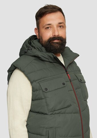 s.Oliver Vest in Green