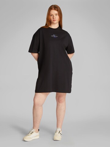 Robe d’été Calvin Klein Jeans Curve en noir