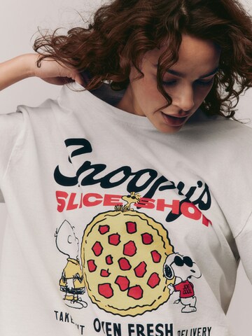 Next T-Shirt 'Snoopy Pizza' in Beige
