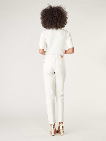 NAF NAF Slim fit Pants 'Fcoaty' in White