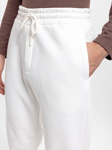 Antioch Tapered Trousers in Beige