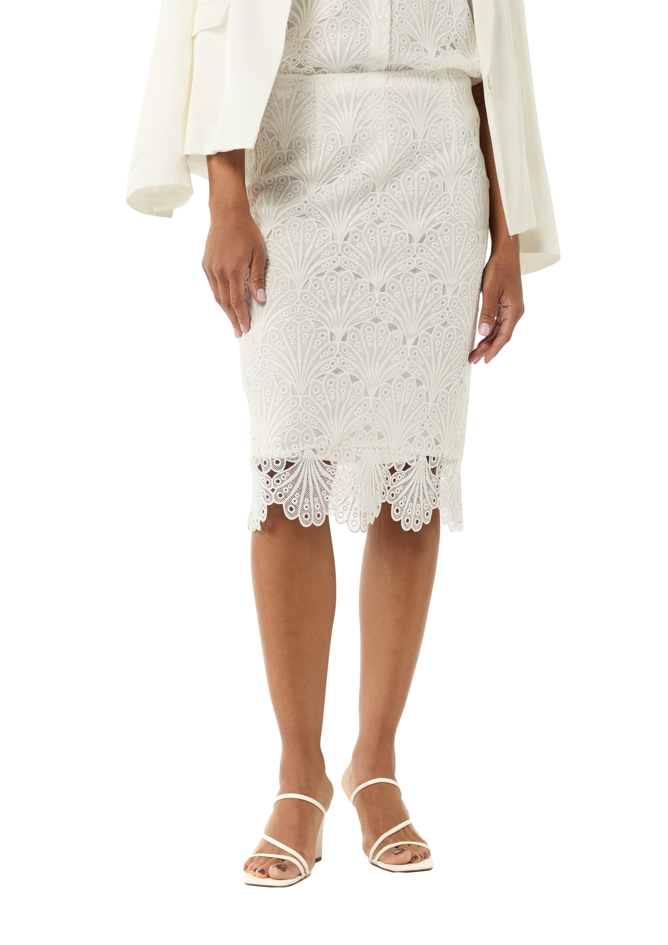 COMMA - Saia em branco: frente