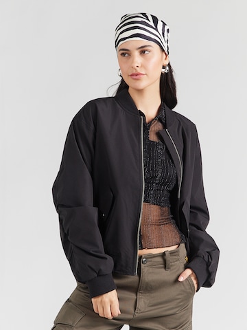 VERO MODA Φθινοπωρινό και ανοιξιάτικο μπουφάν 'VMNORMA' σε μαύρο: μπροστά