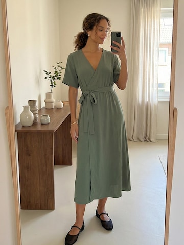 Everly Рокля в зелено