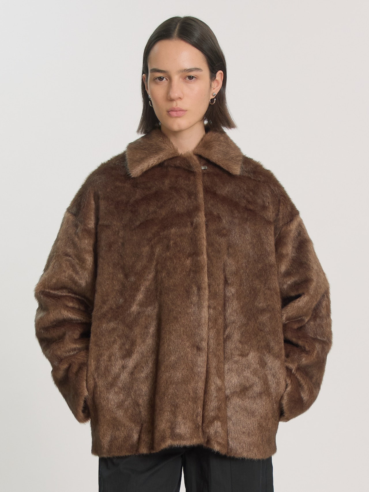 EDITED Novedades Chaqueta de entretiempo 'Bay' taupe
