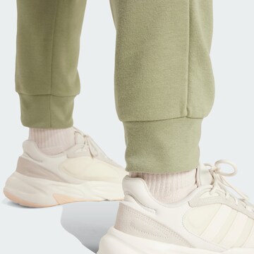ADIDAS SPORTSWEAR Tapered Sporthose 'Essentials' in Grün