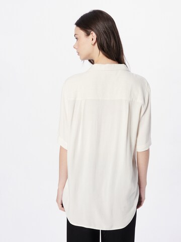 WEEKDAY - Blusa 'Mira' en blanco