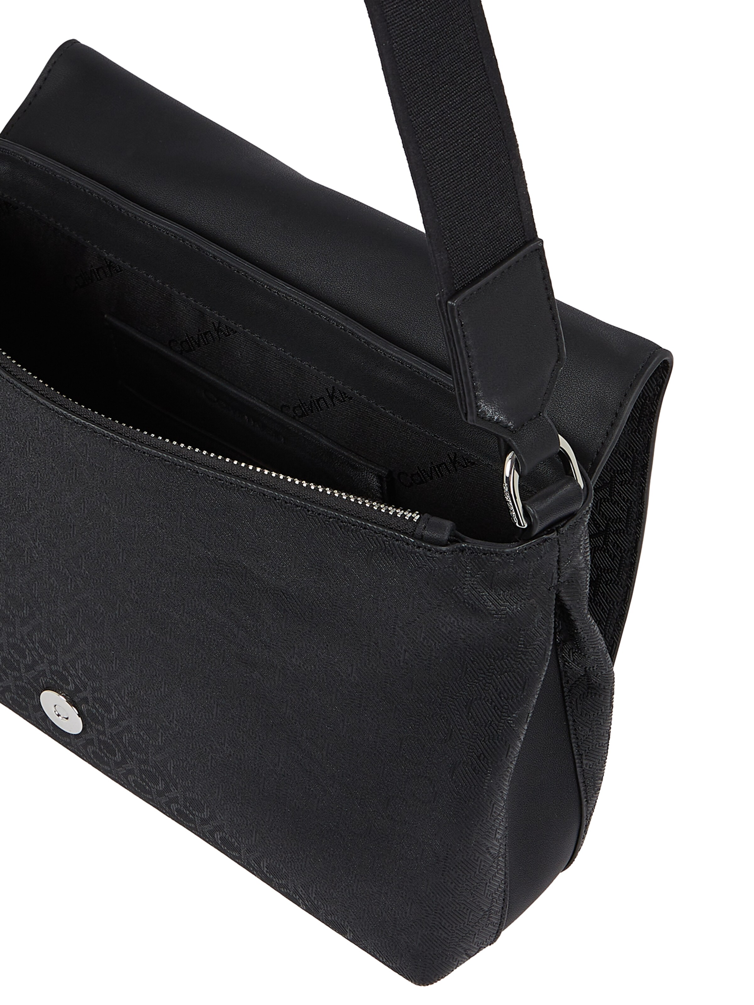 Calvin Klein Τσάντα ώμου 'MUST' σε μαύρο