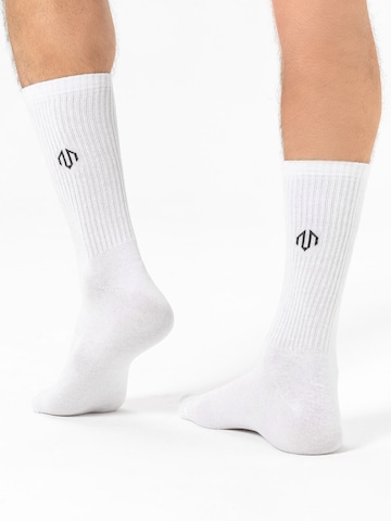 MOROTAI Athletic Socks in White