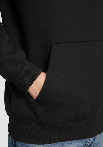 s.Oliver Sweatshirt in Black