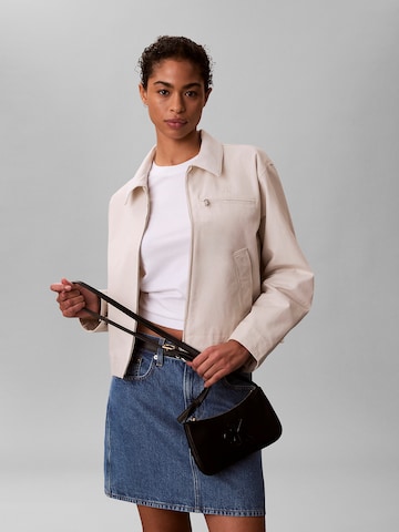 Calvin Klein Umhängetasche in Schwarz: Vorderseite