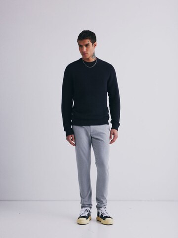 !Solid Slim fit Chino trousers 'Frederic' in Grey