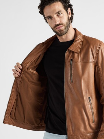 JCC Tussenjas in Bruin