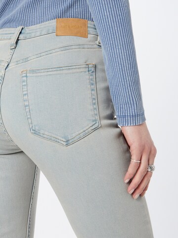 WEEKDAY Flared Jeans 'Flame' in Blau