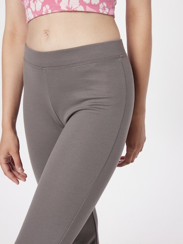 évasé Pantalon 'FEVER' ONLY en gris