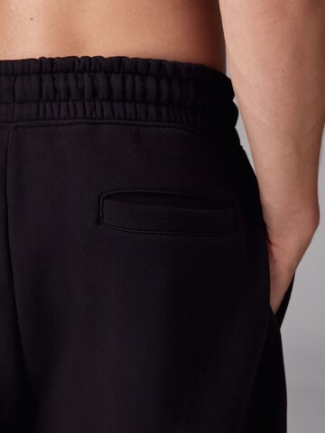 Next Tapered Hose in Schwarz