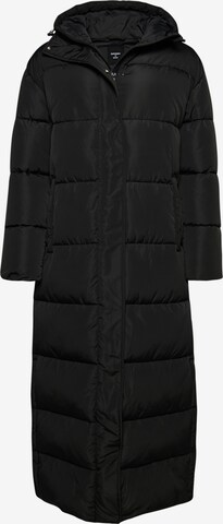 Superdry Winter Coat in Black: front