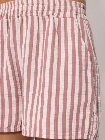 SASSYCLASSY Regular Pants in Pink