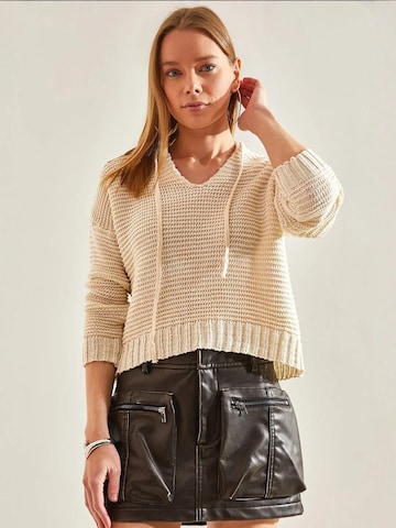 Bianco Lucci - Pullover em bege: frente