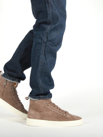 BLACKSTONE - Sapatilhas altas 'Ruby Innik EG540' em castanho: frente