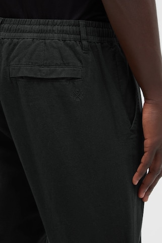 CMPD Slim fit Pants in Black