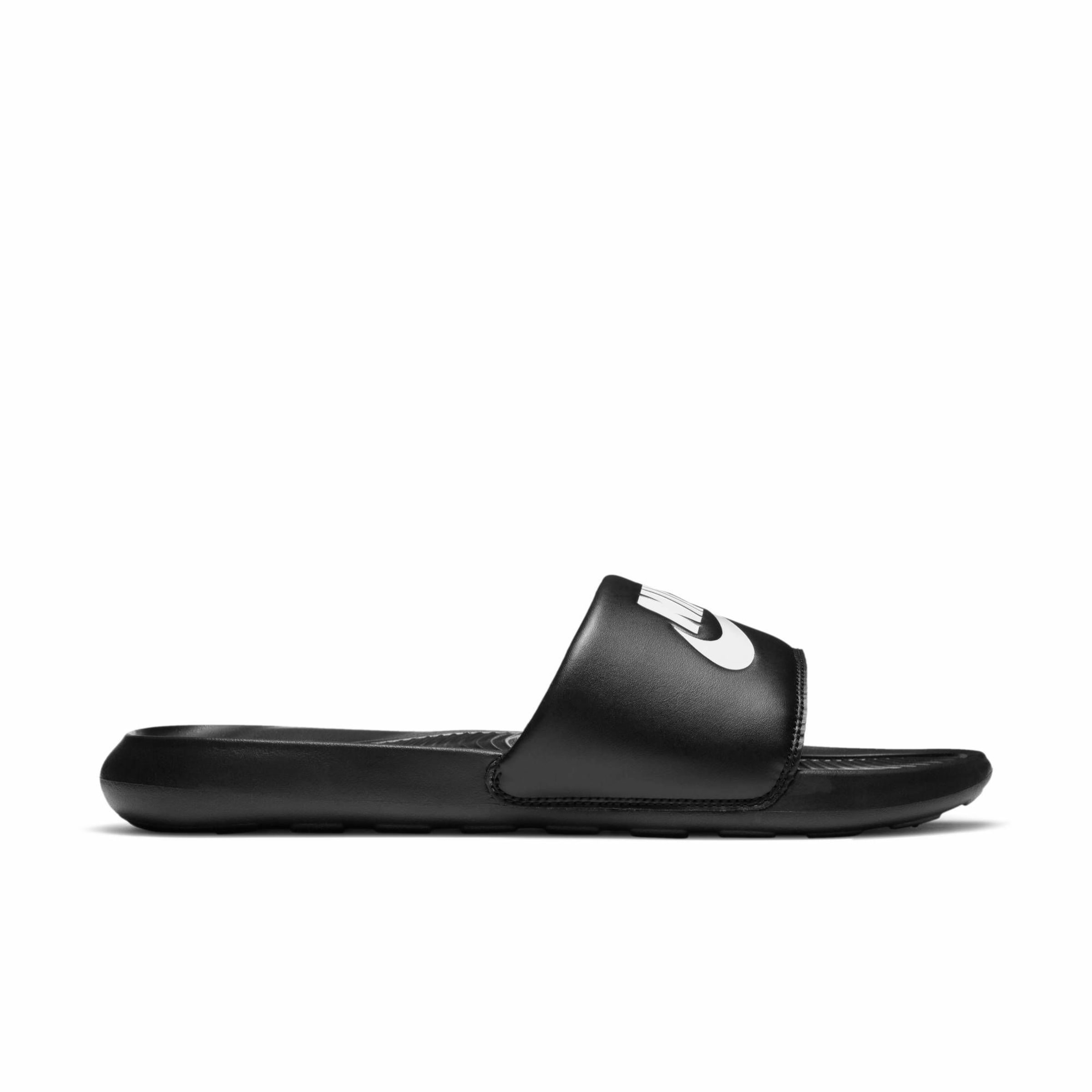 NIKE Badeschuh in Schwarz: Vorderseite