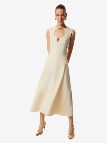 NOCTURNE Kleid in Beige: predná strana