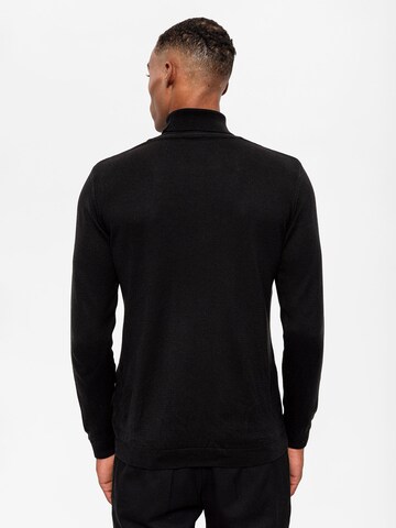 Antioch Pullover in Schwarz