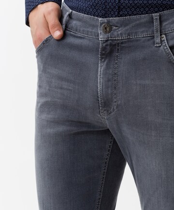 BRAX Slimfit Jeans 'Chuck' in Grau