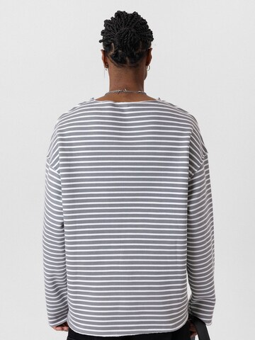 VAMOS CLO Bluser & t-shirts i grå