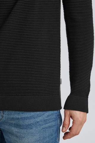 !Solid Pullover in Schwarz