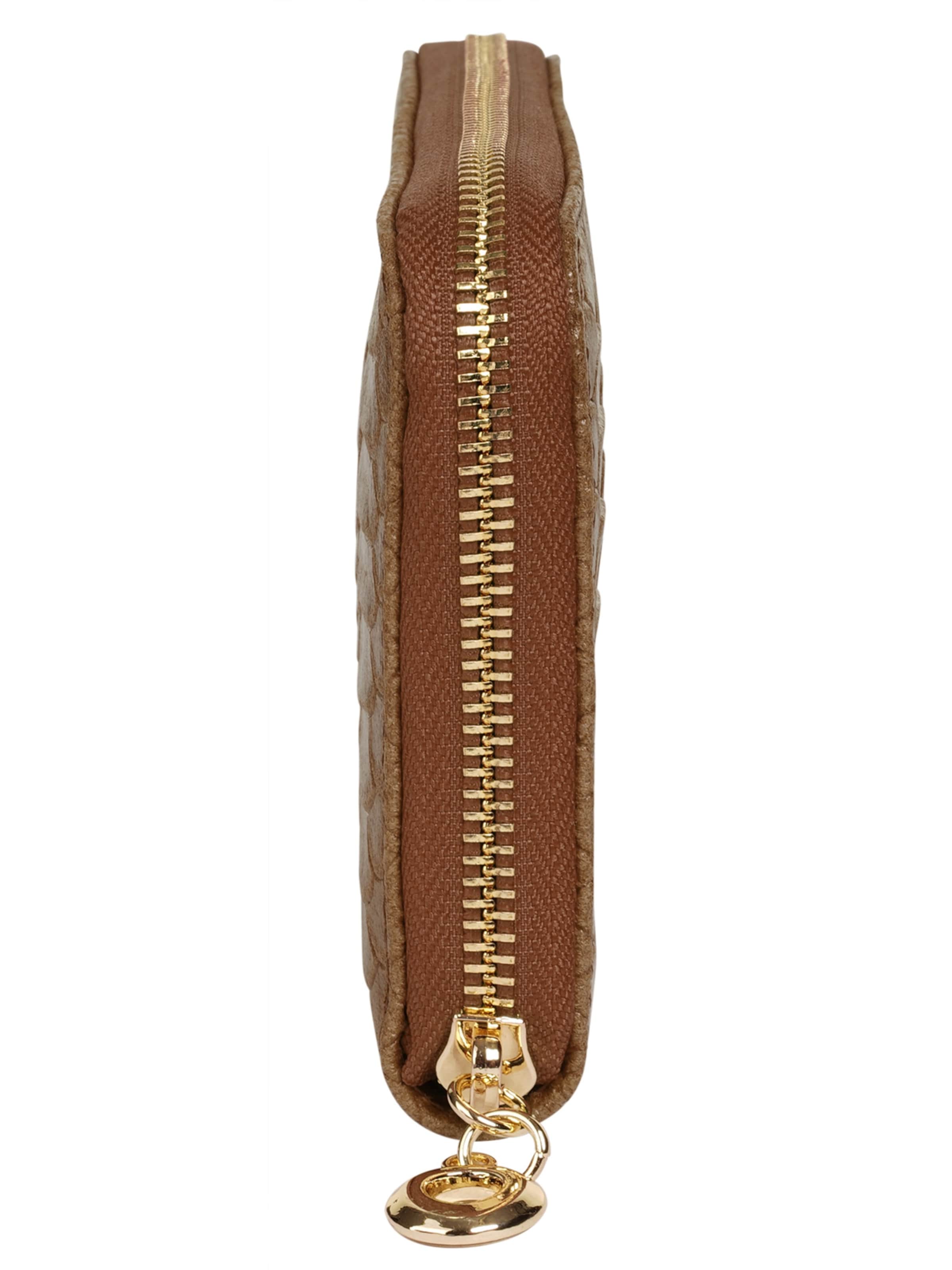 Samantha Look Wallet in Brown