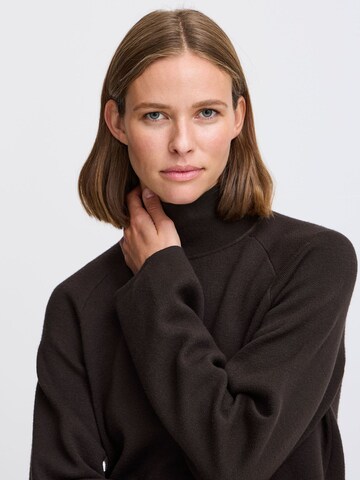 Pull-over 'Otari' b.young en noir