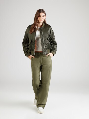 LEVI'S ® - Pierna ancha Vaquero '90S' en verde