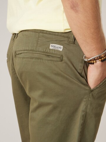 Regular Pantalon chino 'Varty' Deeluxe en vert