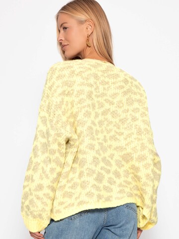 SASSYCLASSY Oversized cardigan in Yellow